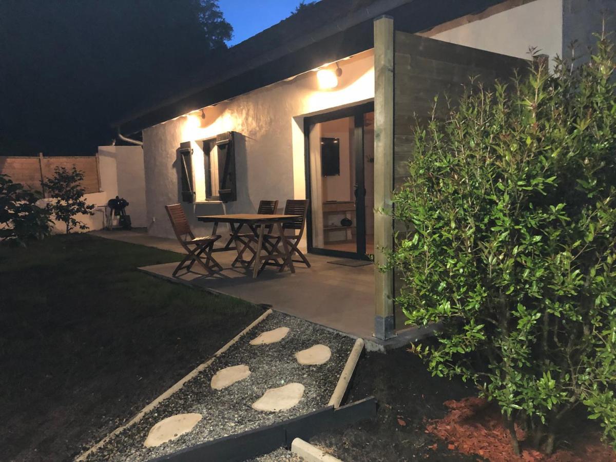 Euskal Etxea Villa Bayonne Bagian luar foto